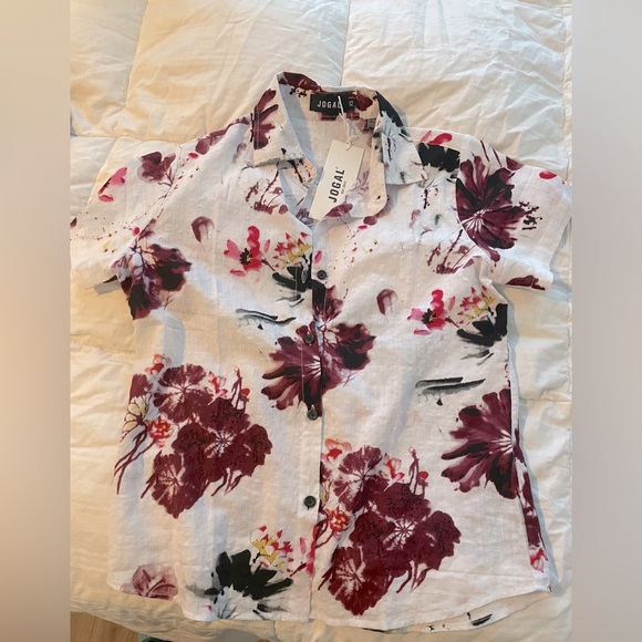 Women’s Buttoned down shirts - Picture 1 of 1